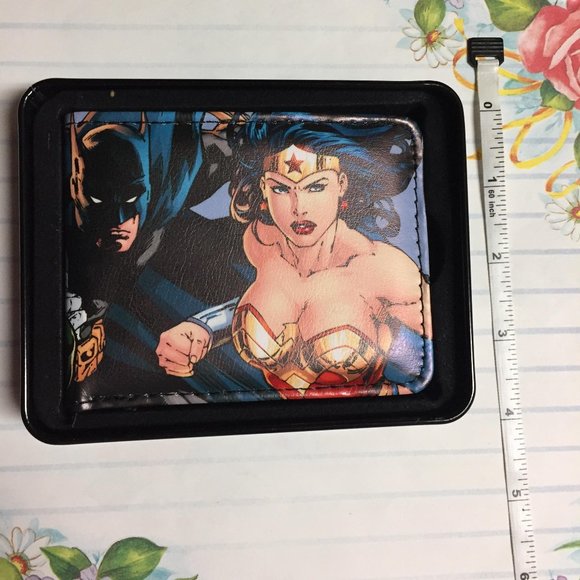 DC Comics Justice League Men's Bifold Wallet - Picture 14 of 16